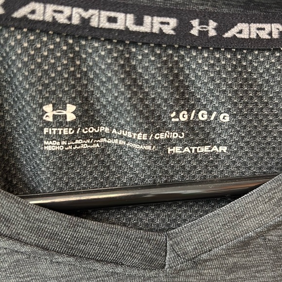 UA Project Rock Bundle Cut Sleeve Hoodie Drifit Shirt Large - Picture 4 of 7